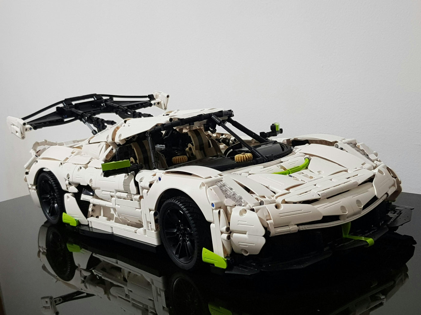 Koenigsegg Jesko Attack Technic | 4346 Piezas