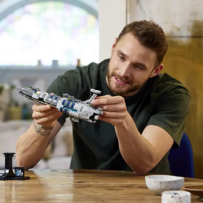 Mano Invisible - Star Wars | 557 Piezas