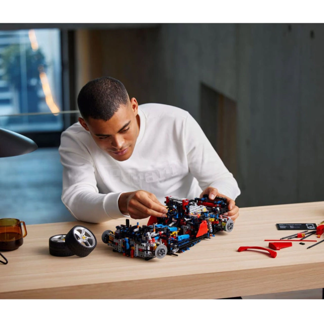 Ferrari Daytona SP3 Technic | 3778 Piezas