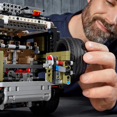 Land Rover Defender Technic | 2576 Piezas