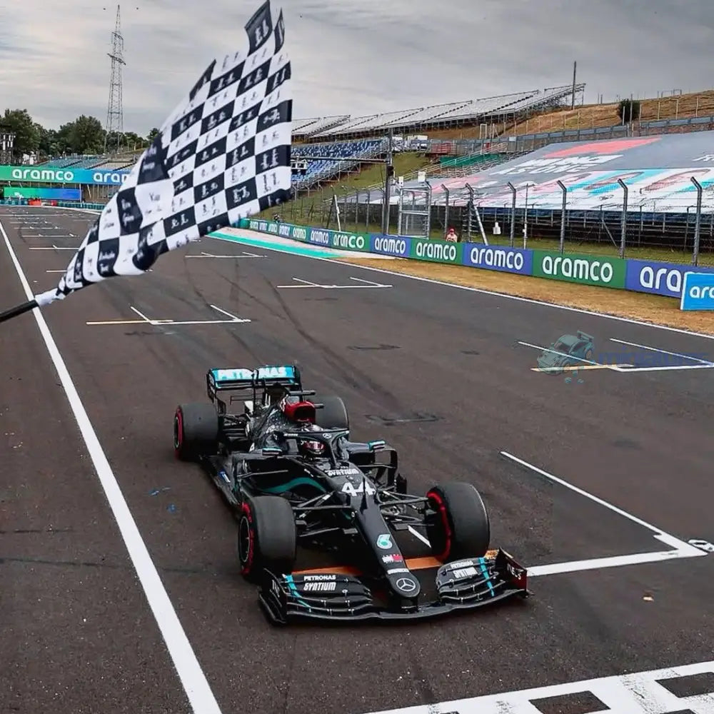 Fórmula 1 Mercedes-AMG W14 Technic | 1642 Piezas